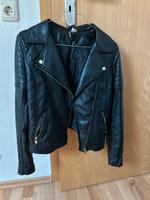 Schwarze Jacke Lederoptik Größe 36 Hessen - Wabern Vorschau
