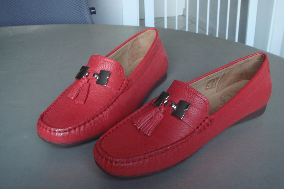 Neue Leder Marken Schuhe von Wirth Damen Mokassins rot Gr. 6 1/2 in Hessen  - Seligenstadt | eBay Kleinanzeigen ist jetzt Kleinanzeigen