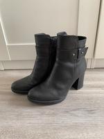 Stiefel Stiefeletten mit Absatz Lasocki schwarz 37 Baden-Württemberg - Nürtingen Vorschau