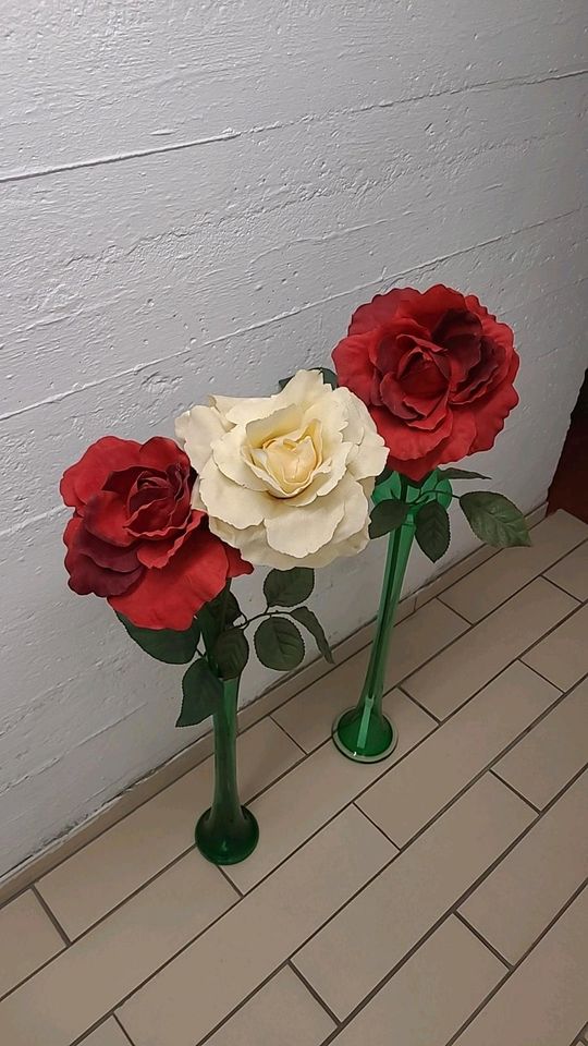 Glas Vase rote weiße Rose Stoff Höhe 1,20m Geschenk Dekoration in Lampertheim