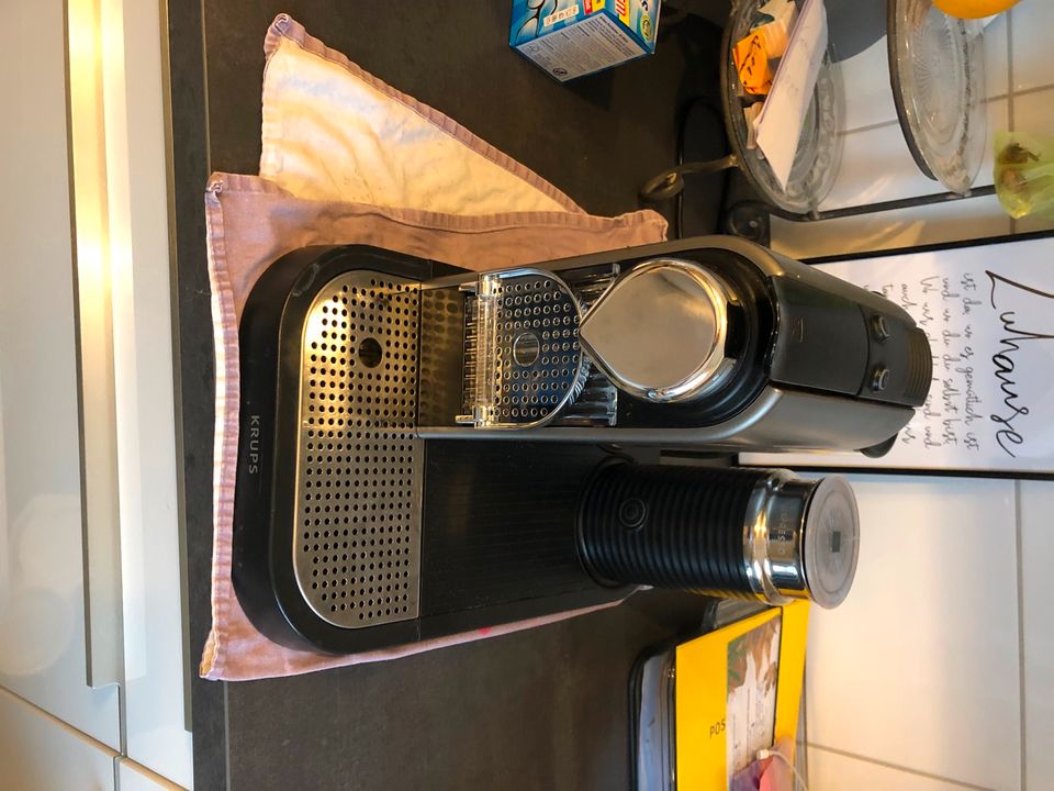 Nespresso Maschine - defekt in Groß-Gerau