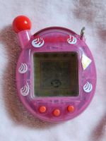 Tamagotchi V4 2004 Bandai wiz pink mit Antenne Schleswig-Holstein - Hohenwestedt Vorschau