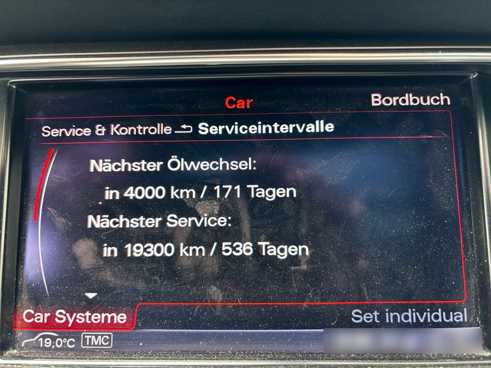 Audi A4 2.0 TDI Avant in Paderborn