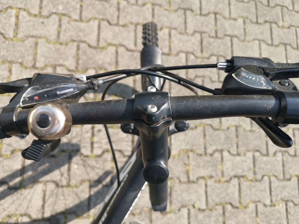 Jugendfahrrad 26" Alu 21 Gänge schwarzgrün in Abensberg