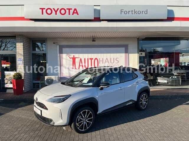 Abbildung des Autos Toyota Yaris Cross Hybri…
