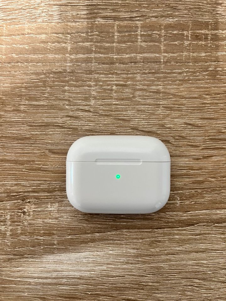 AirPods Pro. NEU* in Fulda