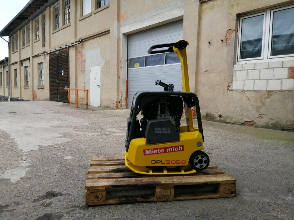 Rüttelplatte Mieten Vermietung / Verleih  130 Kg in Lauterbach (Hessen)