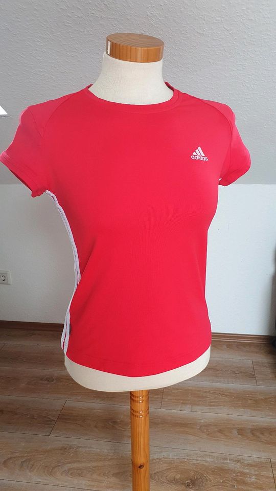 DAMEN  TRAINING TANKTOP T- SHIRT in Wuppertal