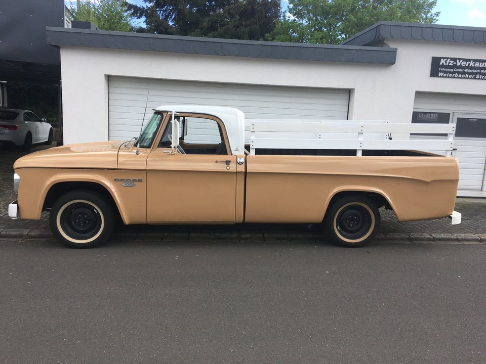 Dodge D100 Pick Up Restauriert mit ATM, Note 2+ in Idar-Oberstein