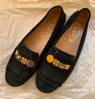 Tod’s Gommino loafer Slipper Schwarz 38 neuwertig Kreis Pinneberg - Elmshorn Vorschau