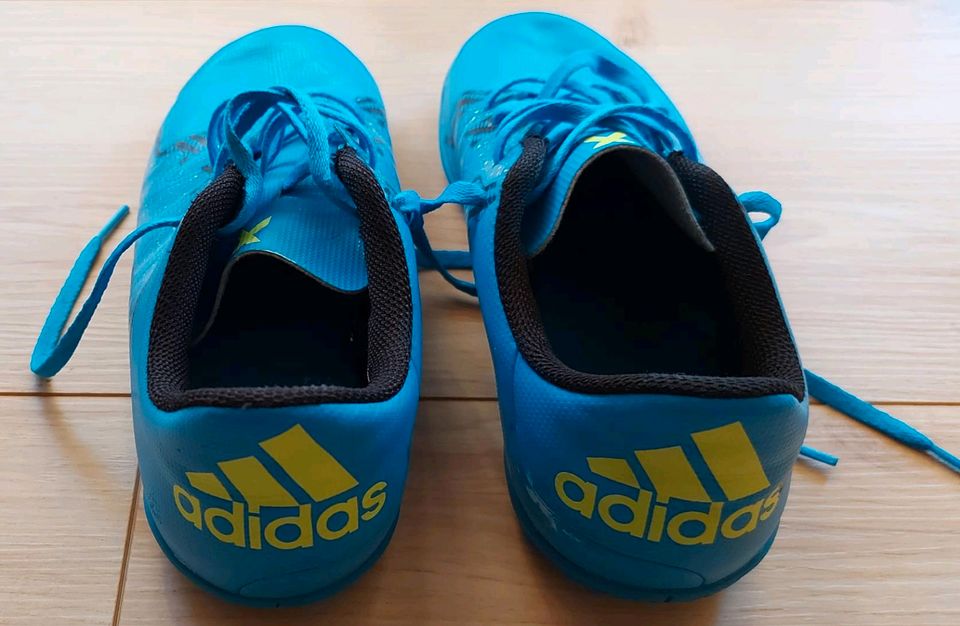 Adidas  Sportschuh,  Hallenschuh  Größe  38,2/3 in Neustadt a.d.Donau