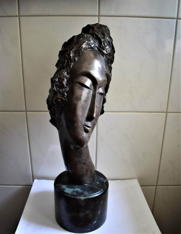 Bronze Büste 44 cm Kopf Frau Hommage Modigliani Skulptur Plastik in Mosbach