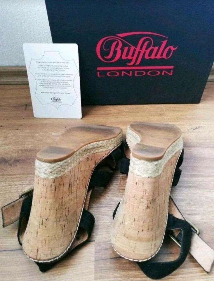 Buffalo kleilabsatz Riemchen Sandale pumps schwarz Leder in Herne