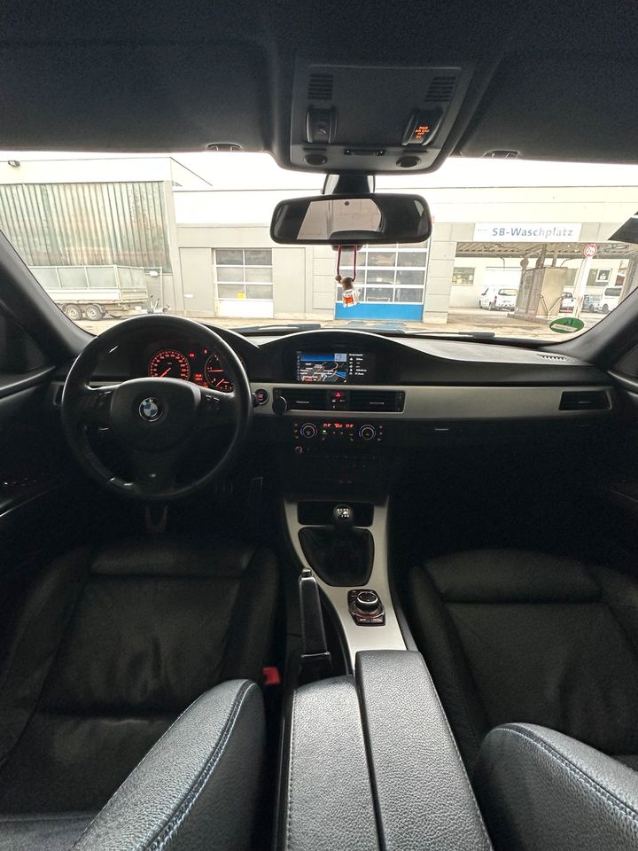 BMW 320d E90 LCI //M-Paket// Fernlichassistent//Voll in Landau a d Isar
