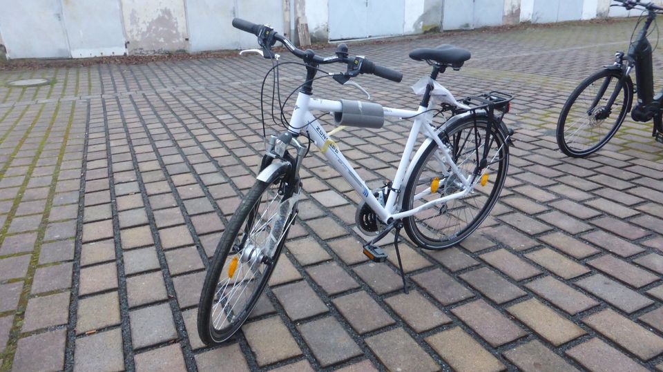 Alu - Trekking - Bike Herren 28er ZÜNDAPP Silver 3,0 in Arenshausen