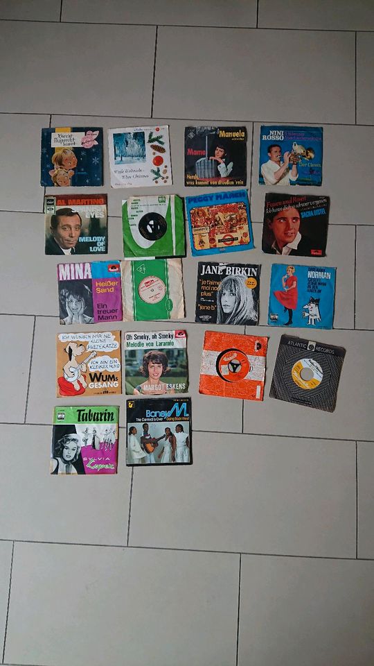 Verkaufe diese single Schallplatten in Saffig