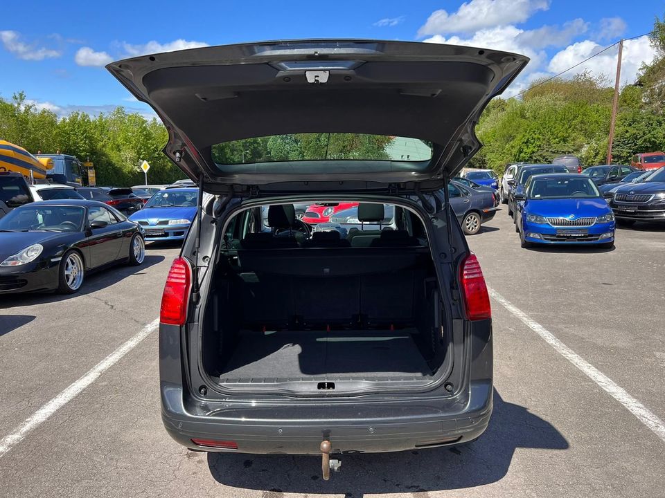 Peugeot 5008 Business-Line Automatik*Navi*Sitzheiz.*AHK in Merzig