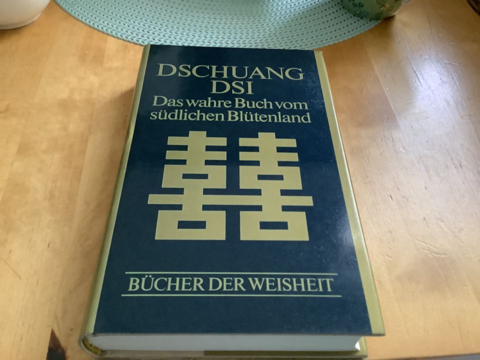 Das wahre Buch vom südlichen Blütenland, Bücher der Weisheit in Bonn