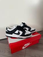 Nike Dunks low Gr. 38,5 Schwarz weiße Sneaker/Schuhe Niedersachsen - Bösel Vorschau