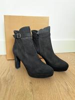 Unisa Plateau Stiefelette, neu & ungetragen - Gr. 39 Wildleder Schleswig-Holstein - Güster Vorschau