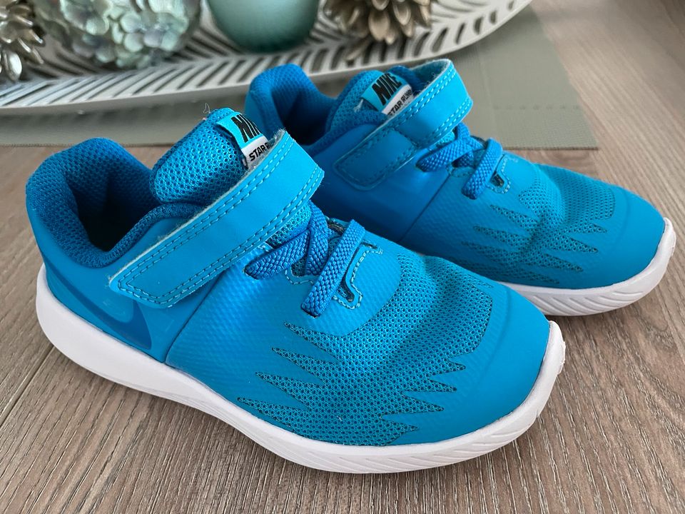 Nike Schuhe Gr.26 Sportschuhe Kinderschuhe in Saarland - Riegelsberg |  Gebrauchte Kinderschuhe Größe 26 kaufen | eBay Kleinanzeigen ist jetzt  Kleinanzeigen