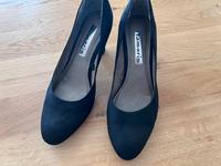 Wildleder Pumps Tamaris schwarz 41 Kr. München - Haar Vorschau