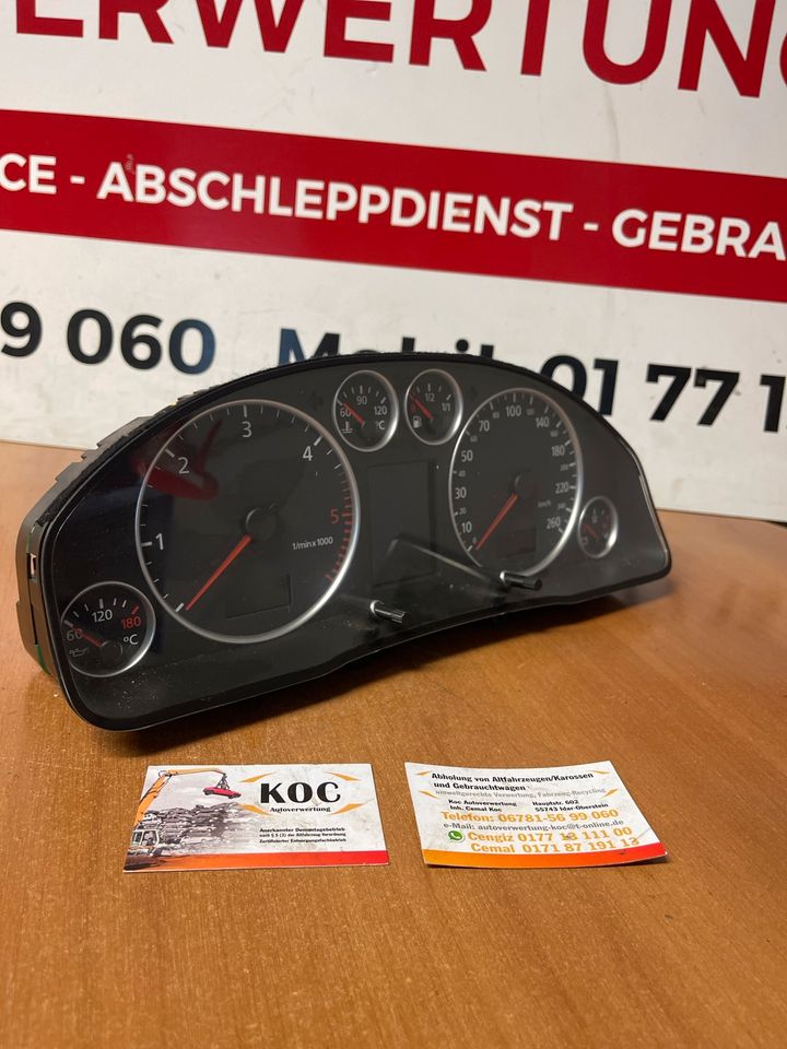 Audi A6 Tacho Kombiinstrument 4B0920933G in Idar-Oberstein