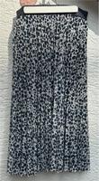 zauberhafter Plisseerock Rock RABE Gr.42 Glitzerbund NP ca 100€ Hessen - Kelkheim Vorschau