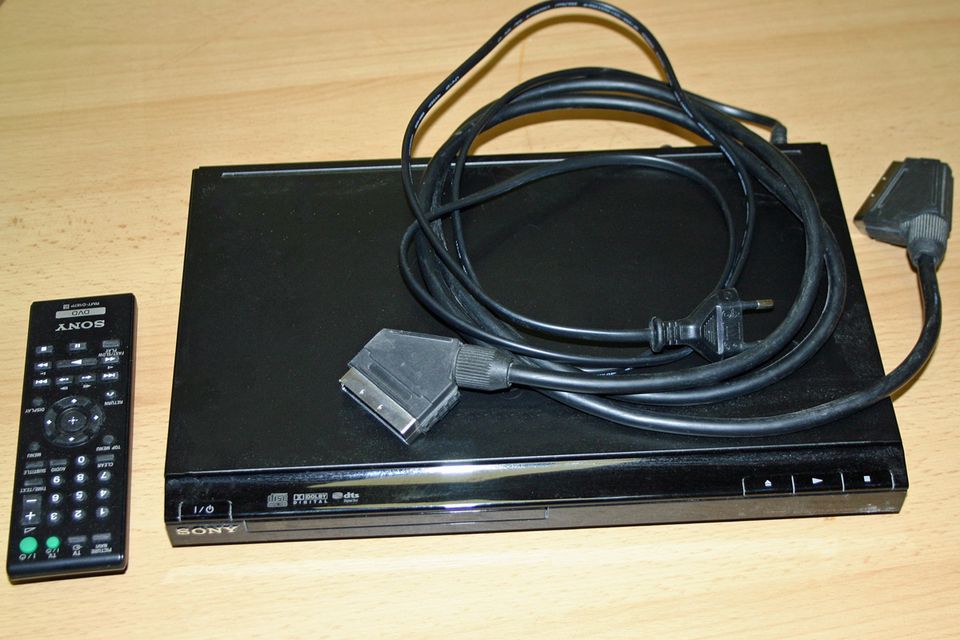 Sony DVD-Player „DVP-SR100“, sehr gut erhalten in Altenstadt
