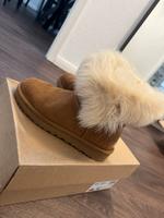 UGG W Milla  Schuhe Damen 37 in einem Top Zustand Niedersachsen - Stuhr Vorschau