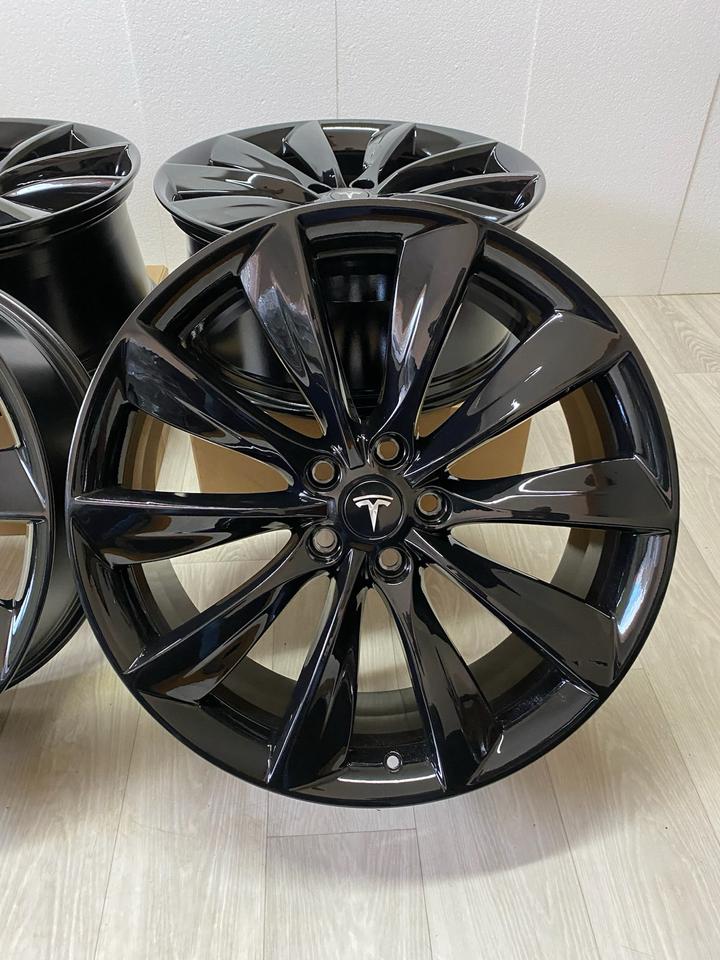 NEU Original Tesla Model S 21 Turbine Felgen Alufelgen Schwarz in Burgwedel