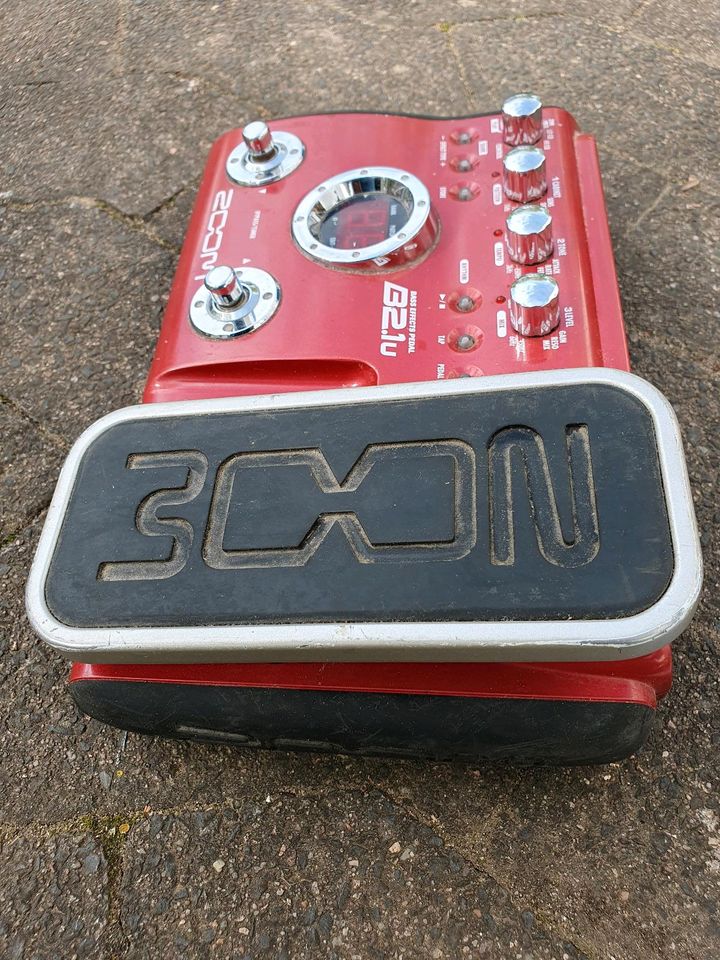Zoom B2.1u BASS EFFECT PEDAL Bassgitarre Multi-Effekt-Pedal in Meißner