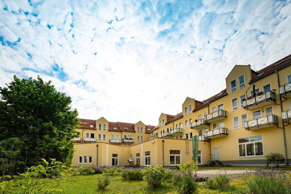 Erstbezug nach Renovierung - 2 Raum Wohnung mit Balkon in Zwickau