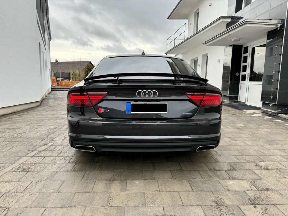 Audi A7 3.0 TDI Quattro/Matrix/21-Zoll S-line Felge**2017**Tausch in Lauenau