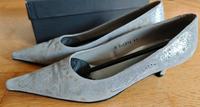 Lodi Damenschuhe / Pumps Gr. 41, silber Niedersachsen - Alfeld (Leine) Vorschau