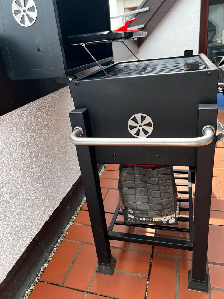 Activa Profiline Holzkohlegrill in Schorndorf