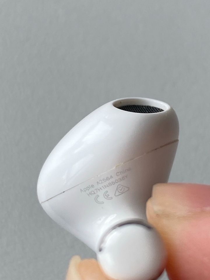 Apple AirPods 3 links A2564 - refurbished in München