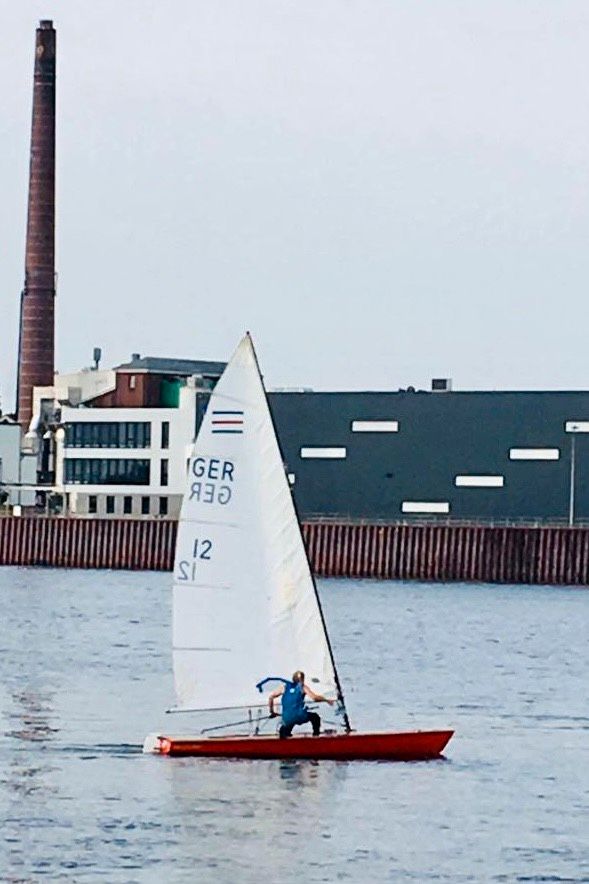 Contender Skiff Tony Smith Carbonmast Jolle Trapezjolle in Bremen