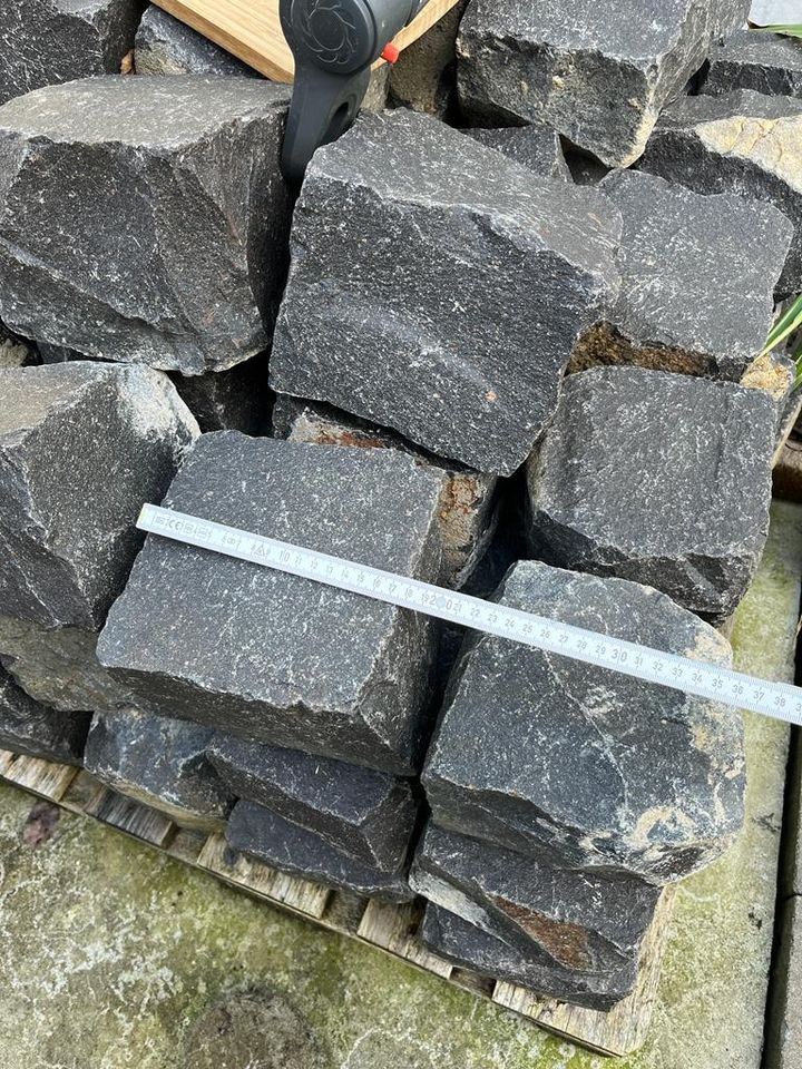 Basalt Kopfsteinpflaster Natursteine nicht benutzt 215 Stuck in Recklinghausen