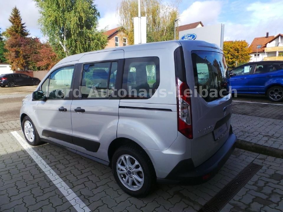 Ford Tourneo Connect 205 L1 Trend  Rückfahrkamera usw in Rülzheim