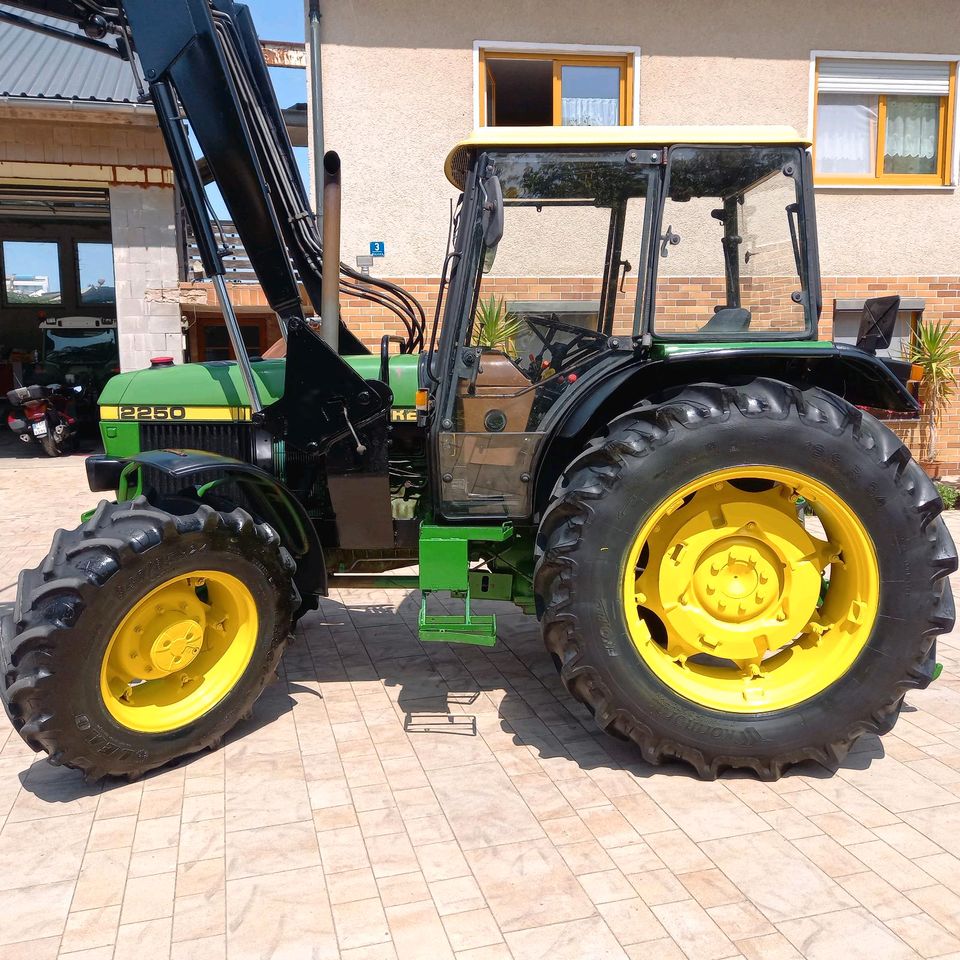 Suche John Deere 35 bis 130 PS, ab Bj. 80. in Reuth