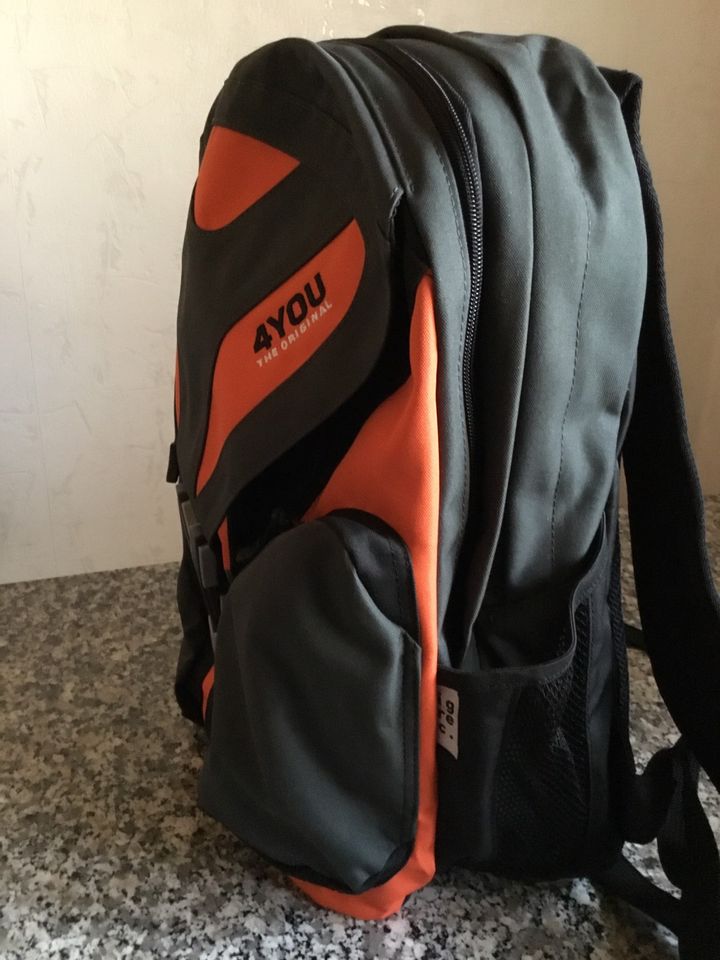 4 You Schulrucksack/Freizeitrucksack! 89,-€ Neupreis in Frankenthal (Pfalz)