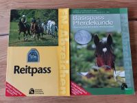2 Bücher "Reitpass" und "Basispass Pferdereitkunde" Bayern - Blindheim Vorschau