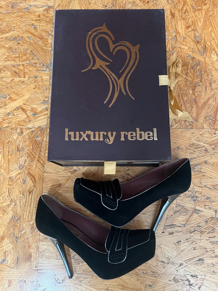 Plateau Pumps **Neu** Gr. 37, schwarz Nubuk, Luxury Rebel in Freiburg im Breisgau