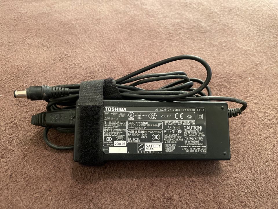 Toshiba AC Adapter in Zornheim