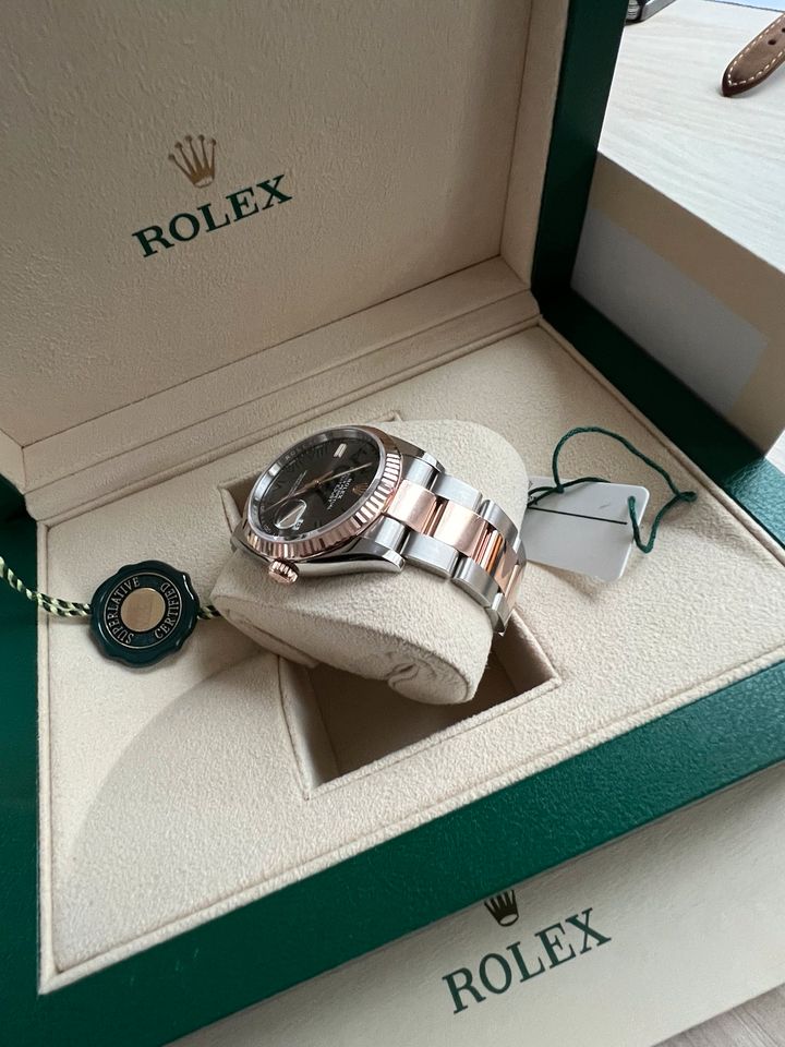 Rolex Datejust 36 mm Stahl/Rose ungetragen aus 12/2023 Fullset in Mutlangen