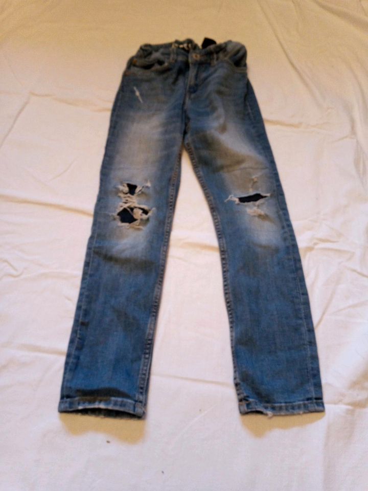 Jeans und Hosen Größe 140 lesen in Weitersborn