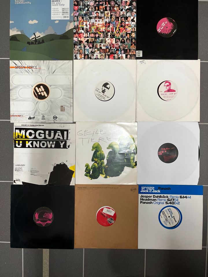 117 Techno House Platten Vinyl Records in Großheubach