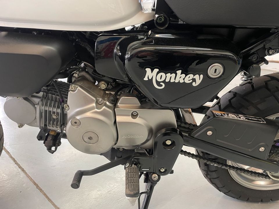 Honda Monkey 125 nur 1400km / ABS in Spaichingen