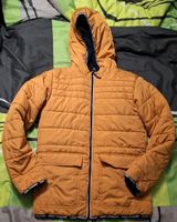 1 Winterjacke mit Kapuze in Größe 146/152 Baden-Württemberg - Sindelfingen Vorschau